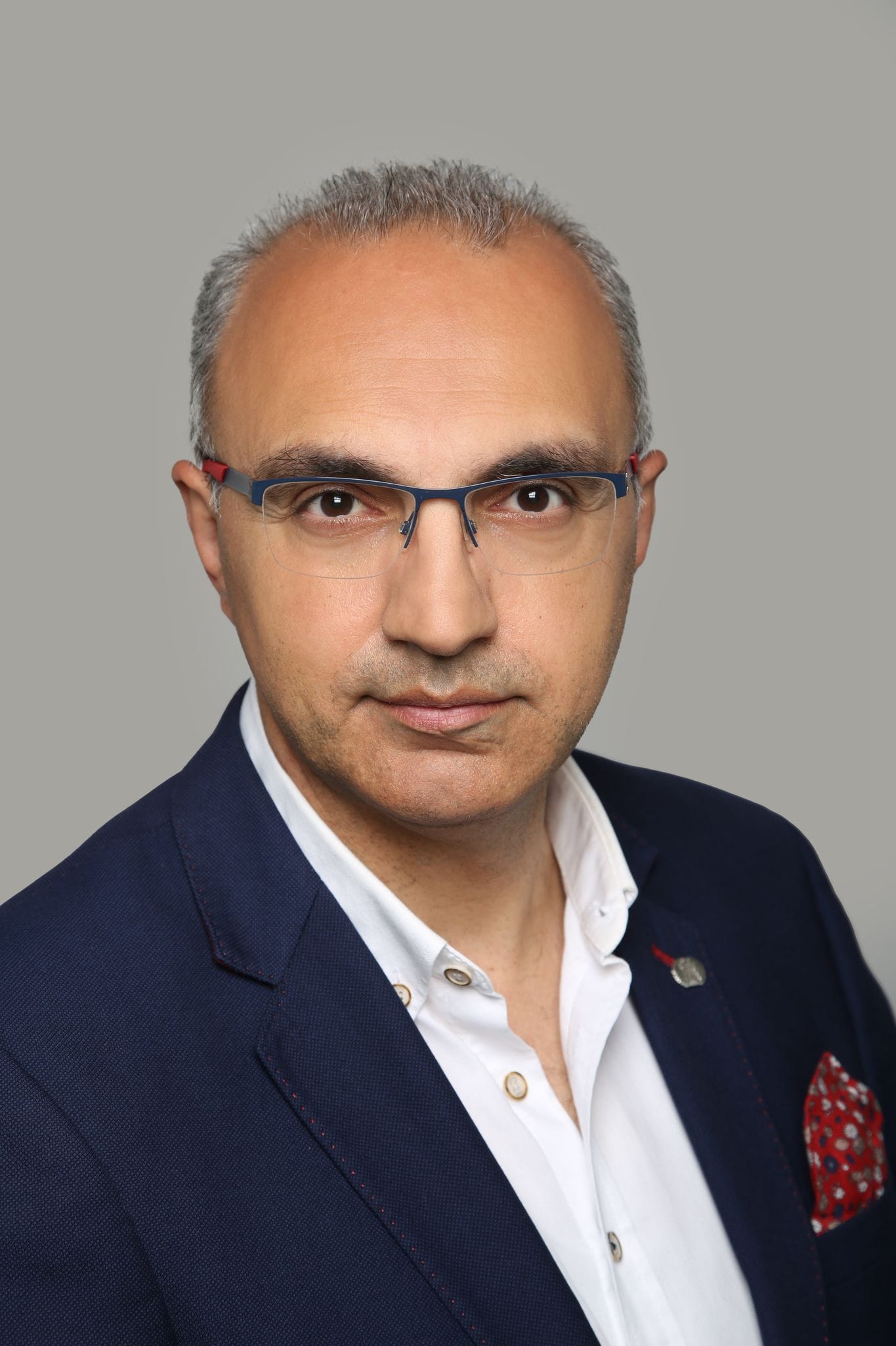 Dr. Yaşar Aydın