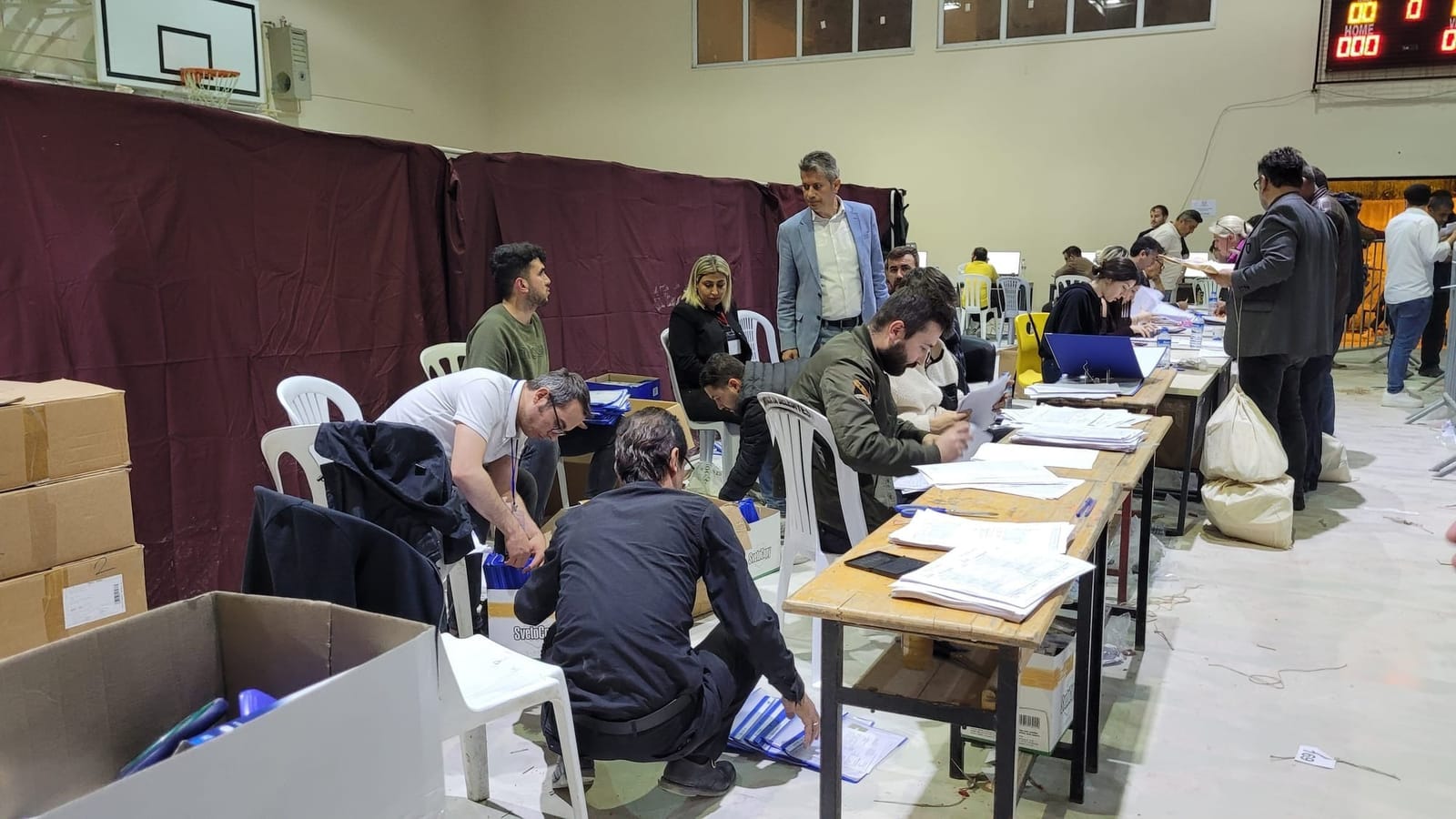 Hatay'da sandıktan boykot çıktı