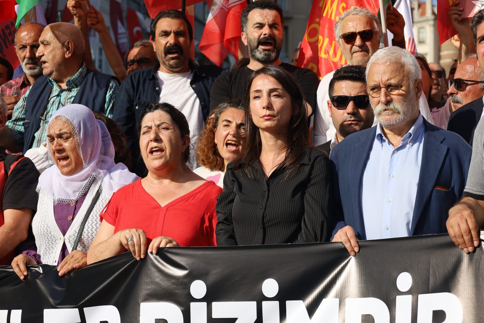 Bu ne hız: Hakkari Belediyesi’ne kayyum