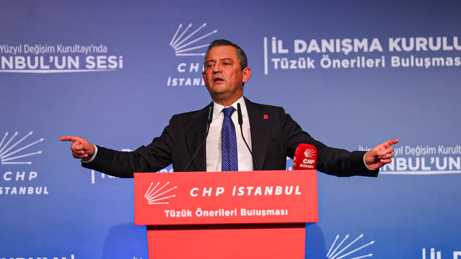 CHP’nin tüzük sınavı